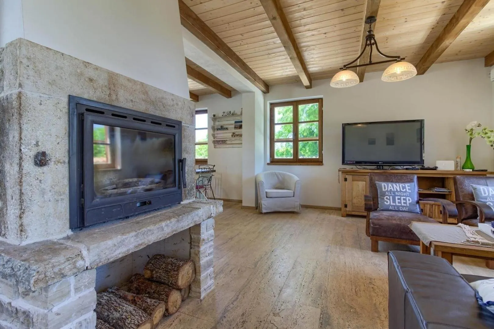 Ferienhaus Mit Privatpool Fuer 8 Personen Ca 179 Qm In Jursici, Istrien Binnenland Von Istrien Svetvinčenat 0*,  克罗地亚